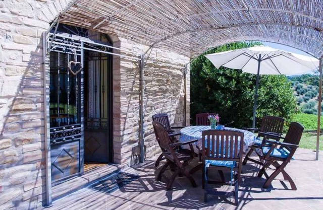 Villa with pool, garden and air conditioning