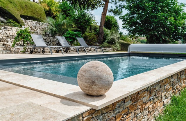 Villa with pool, mountain views, 20 minutes from Lake Annecy