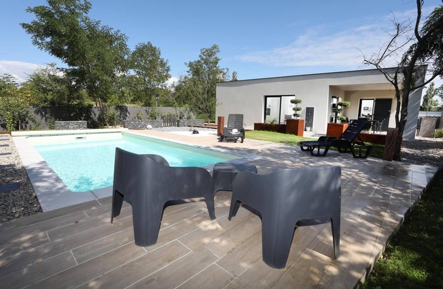Villa with private 28° heated swimming pool.