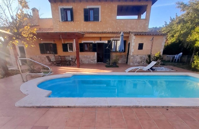 Villa With private Pool for Groups and Families 8 Sleeps