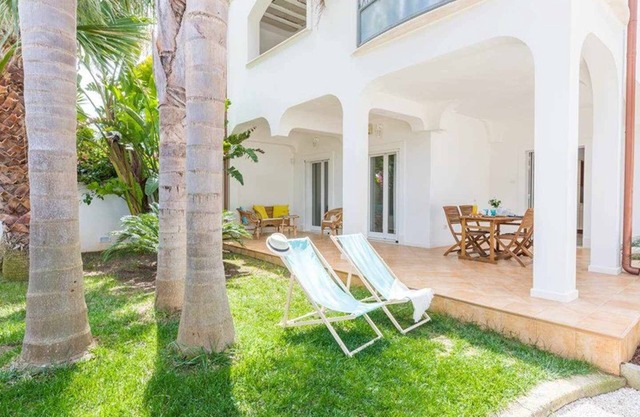 Villa with private garden - fenced garden