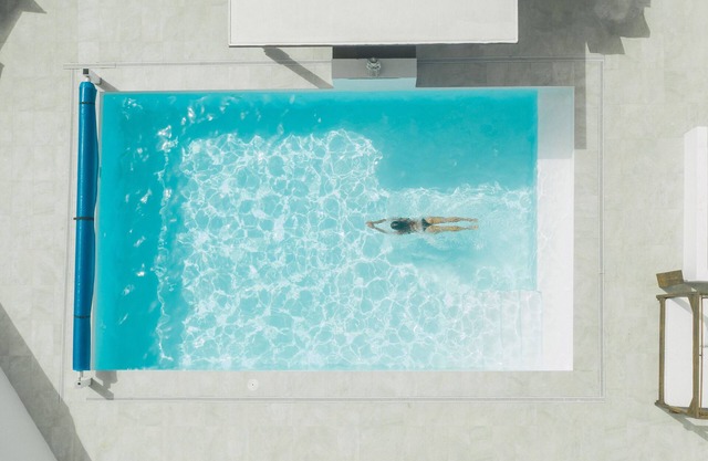 Villa with private Jacuzzi, pool and amazing sea views in a quiet area