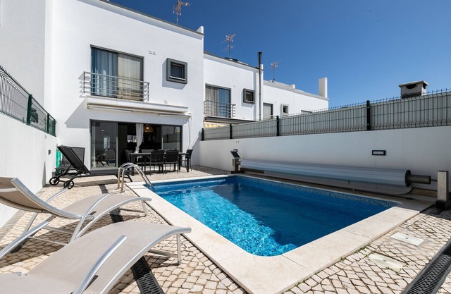 Villa with private pool 100m from the beach by ALGARVEMANTA (16V3)