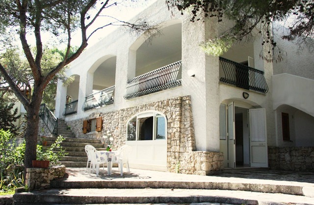 Villa with sea view on Gallipoli. Large garden with veranda and barbeque