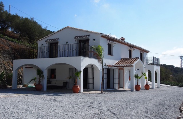 Villa with stunning panoramic views 30min fr Malaga airport -Wheelchair friendly