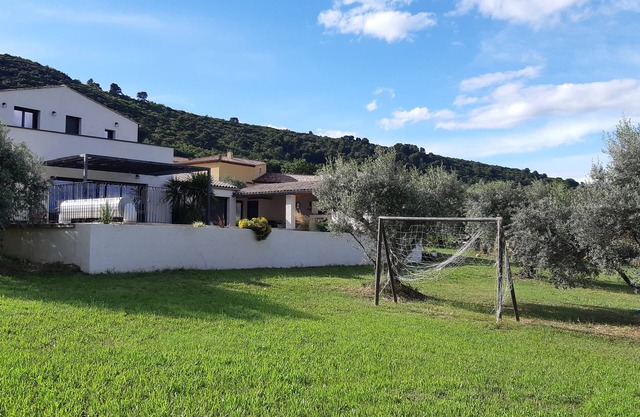 Villa with swimming pool in Haute Provence