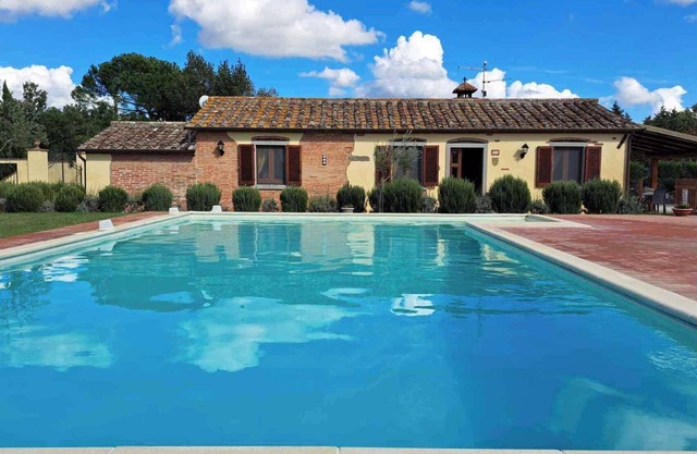 Villa with swimming pool, WiFi and air conditioning in the heart of Tuscany