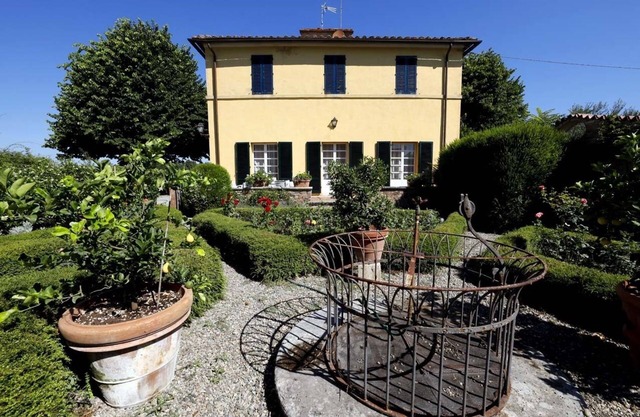 Villa with unique view of Siena with private pool