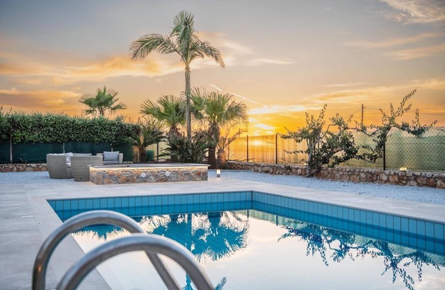 Villa Yiayia with private pool in Sisi