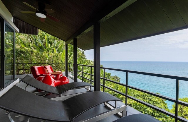 Villa Yin-Noi, 2 rooms, Sleeps 4, Perfect for Honeymooners & Romantic Travelers.