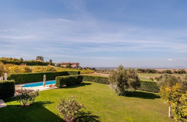 Villa Zefiro - Four Bedroom Villa, Sleeps 9