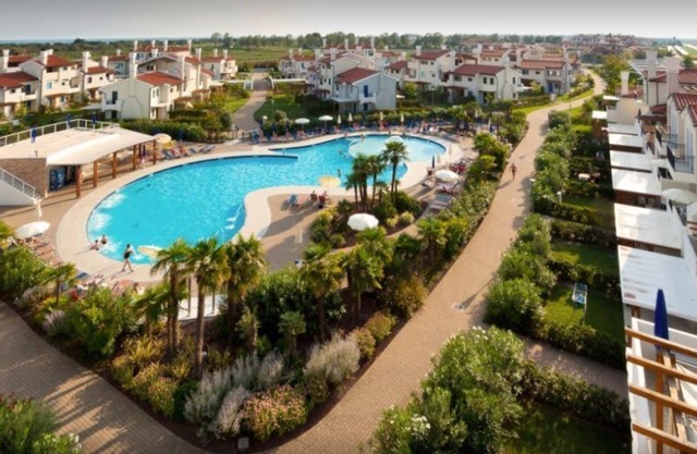 Villaggio A Mare terraced house Ville N8 for 8 persons
