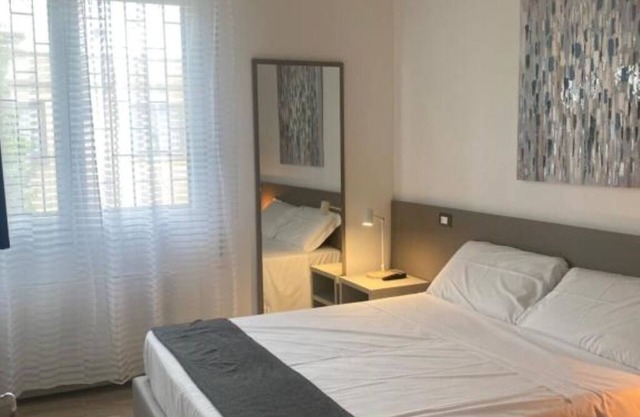 Villanova 4 Rooms - 2 private room with bathroom - self check-in