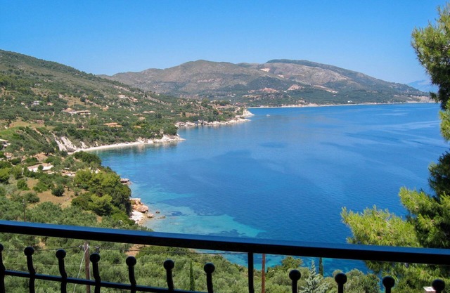 Villas Cavo Marathia - apartments, pool, panoramic views, dream location