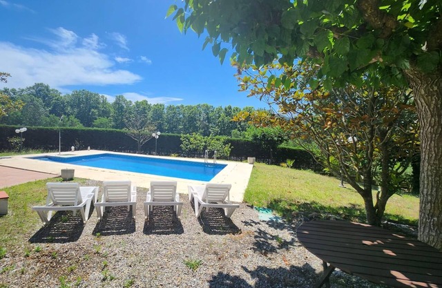 VILLAS COSETTE VILLA MARTINA with swimming pool,
