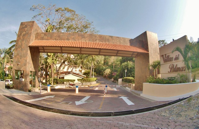 Villas del Palmar Manzanillo with Beach Club