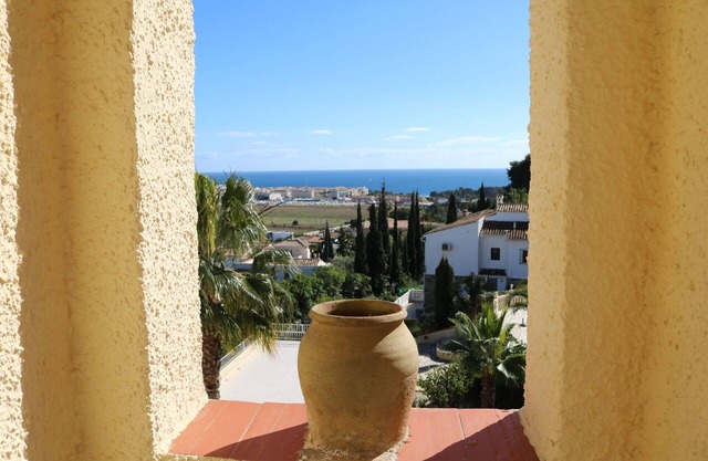 Villas Fortuna for 7 people in a vacation complex with communal pool
