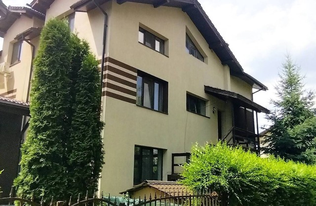 Villaweb, 2rooms ap. 5min drive to center &airportnn