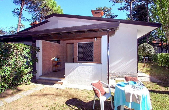 Ville Capinera by Interhome