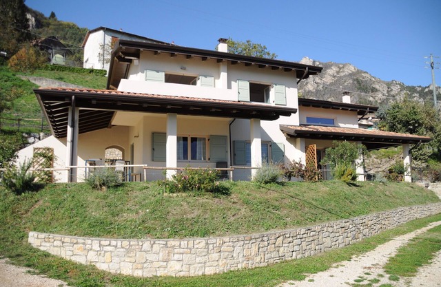 Villetta 56 Rosso Vista lago balcony