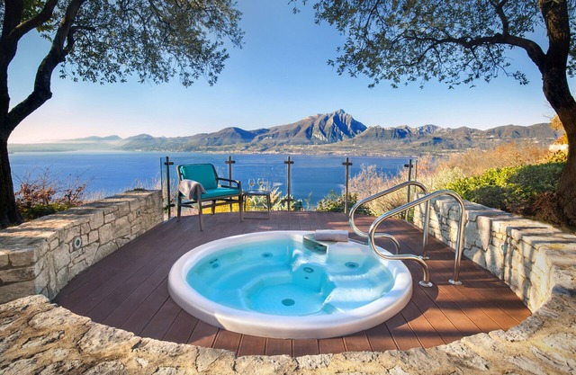 Villetta Blue Panorama With Private Jacuzzi
