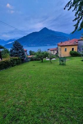villetta con giardino privato
