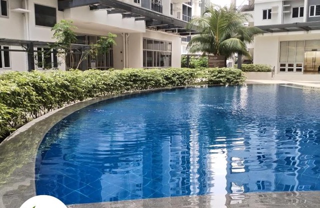 Vine Residences Staycation