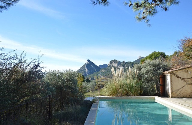 Vineyard Mas + Heated Pool, Dentelles de Montmirail