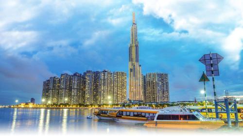 Vinhomes Central Park Apartment - Landmark Plus Luxury