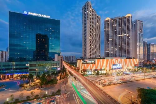Vinhomes D'Capitale - Tran Duy Hung - By MC Homes