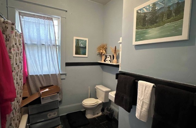 Vintage & Affordable Unit 2 of 6