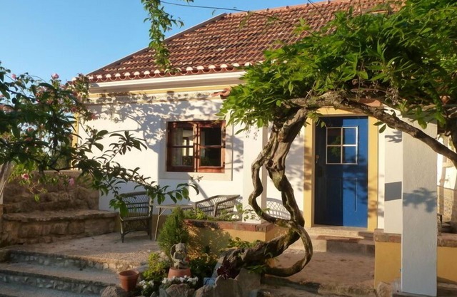 Vintage Chic, Romantic, Cosy Cottage, On Edge Of Historic Centre, Yet Secluded