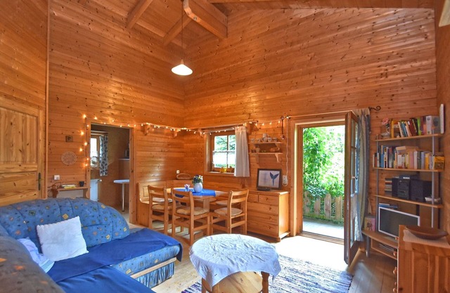 Vintage Holiday Home in Grafenried with Garden