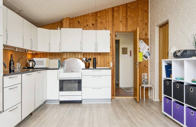 Vintage Holiday Home in Struer near Open Field