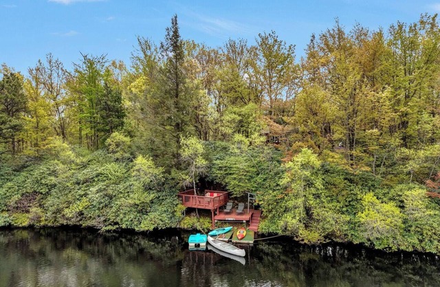 Vintage Keys Lakefront: Kayaks/Canoe/Paddle Boat