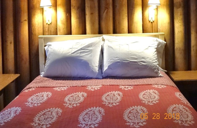 Vintage Maine Log Cabin Near Moosehead Lake Updated For Comfort