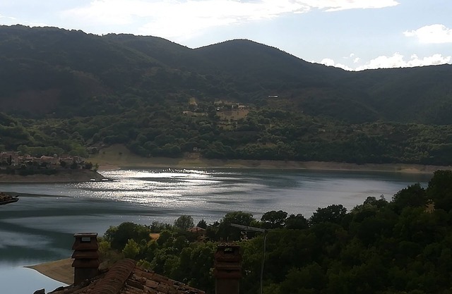 Vintage old apartment in Castel di Tora