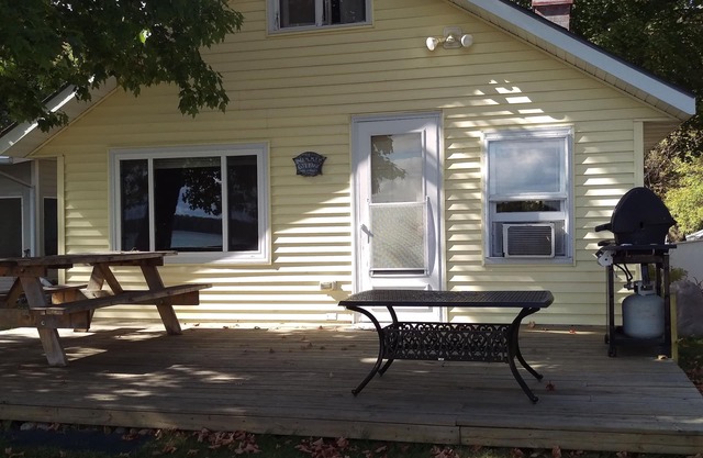 Vintage Upper Cormorant Lake Cabin