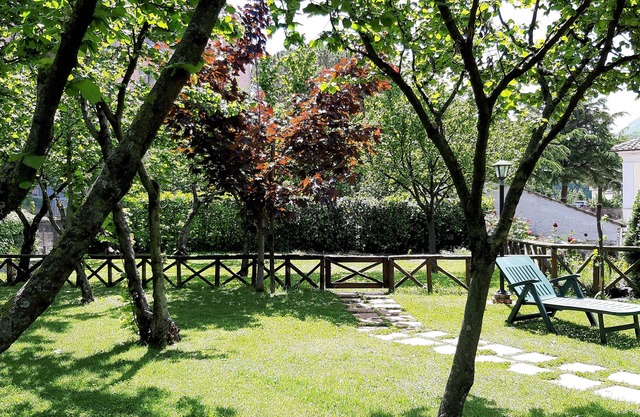 Vintage villa nestled in the green between the Amalfi Coast and Cilento.