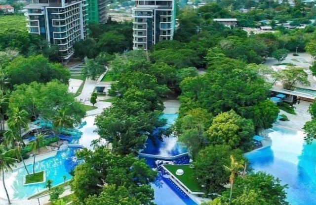 VIP 2-bedroom Suites Tambuli Seaside Resort and Spa with 3 Beds Sleeps 6