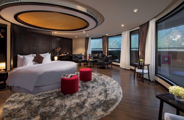 VIP President Suite in Scarlet Pearl Cruise