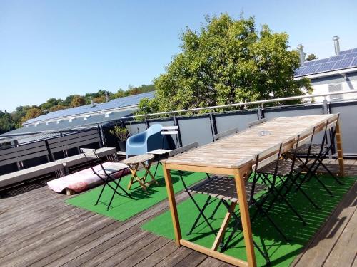 Virginie Apartments - großzügige 145 qm mit Balkon und Parkplatz
