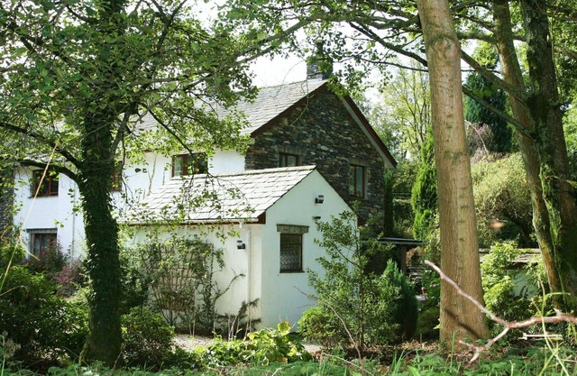 Visit Britain Gold standard cottage - stunning, spacious and stylish. WiFi