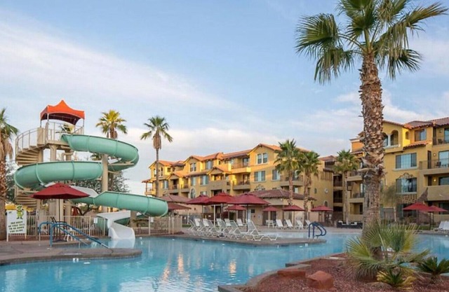 Visit the amazing Red Rock Formation in this beautiful 1BD condo with amenities