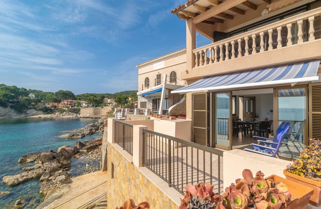 VISTA AZUL 8 - Summer house facing the sea and a few steps from the beach.