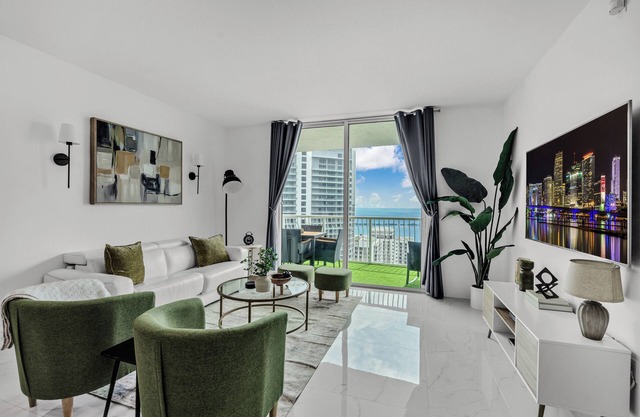Vista Mar - Water View Penthouse
