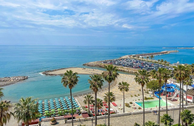 Vista Mare Borgo Peri: seafront, 2 bedrooms, 2 bathrooms, sea-view terrace