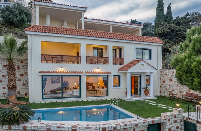 Vista Mare Villa Lux *****