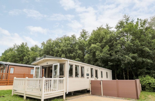 VISTA RETREAT, pet friendly, country holiday cottage in Felton