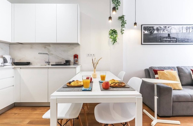 Vita Portucale | Bright Campo Ourique w/Terrace